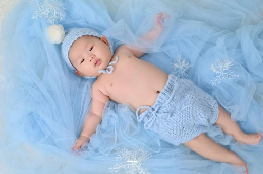 祁东孕妇在家站着分娩